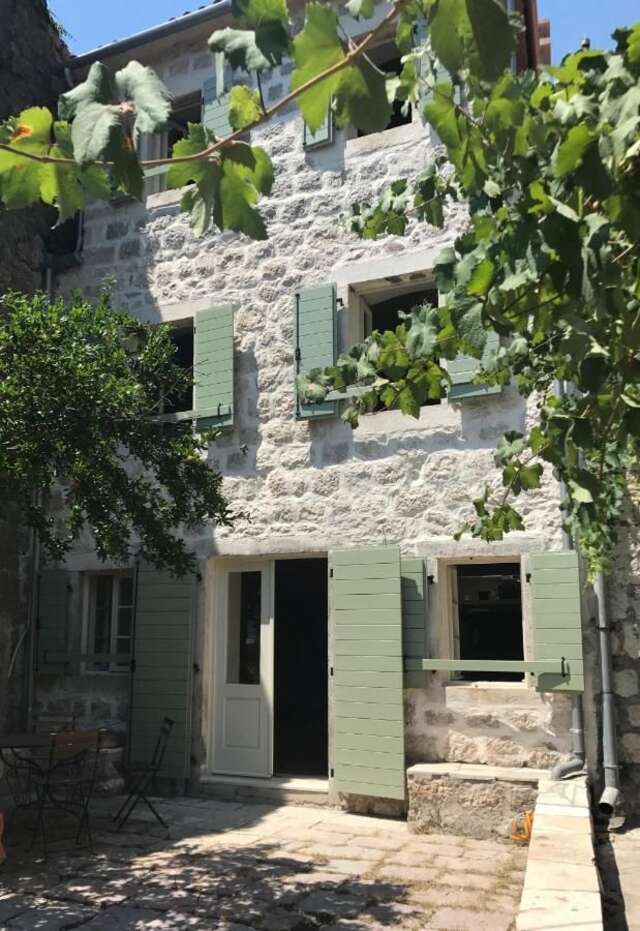 Дома для отпуска The Little House Gornji Orahovac-3